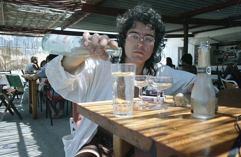 Dieter in der Strandbar