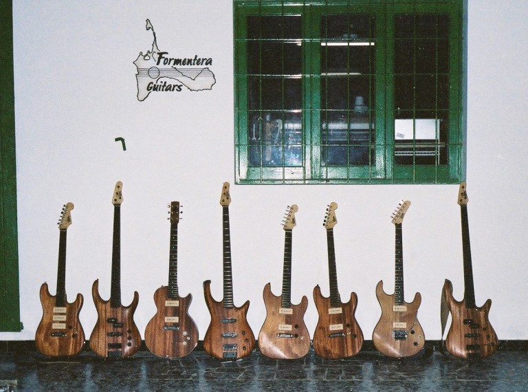 Formentera Guitars